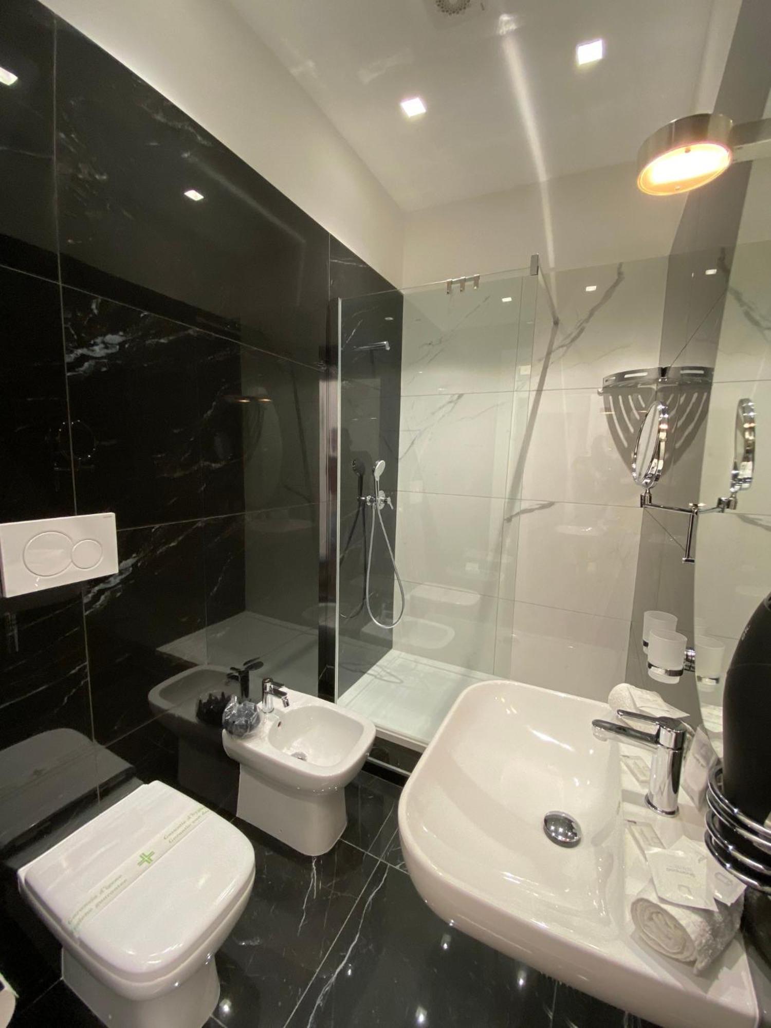 Vatican G&G Suites Рим Экстерьер фото
